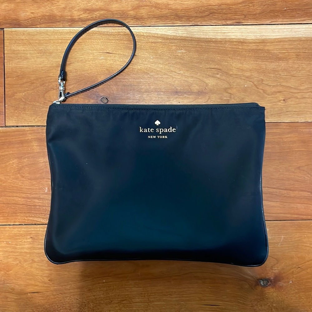 Large Kate Spade Wristlet